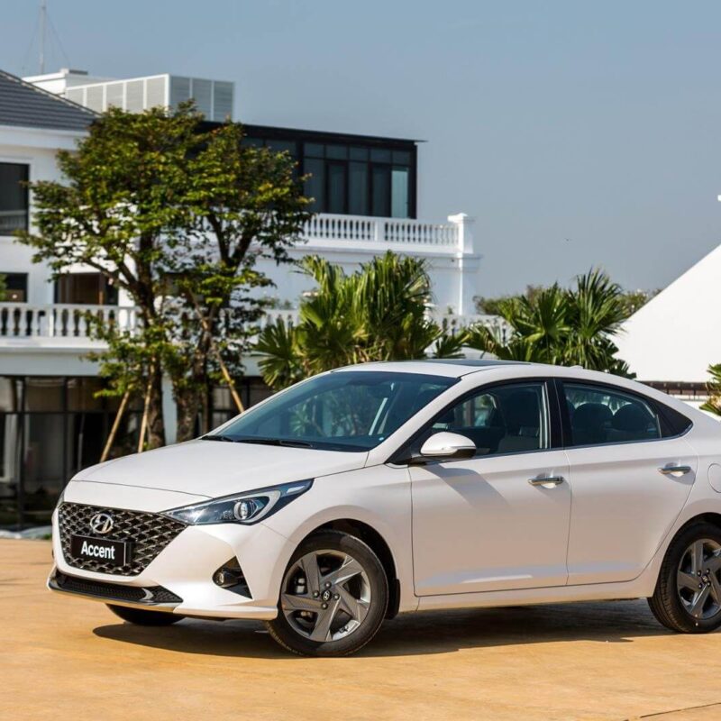 Alternative view of Hyundai Accent (Sao chép)